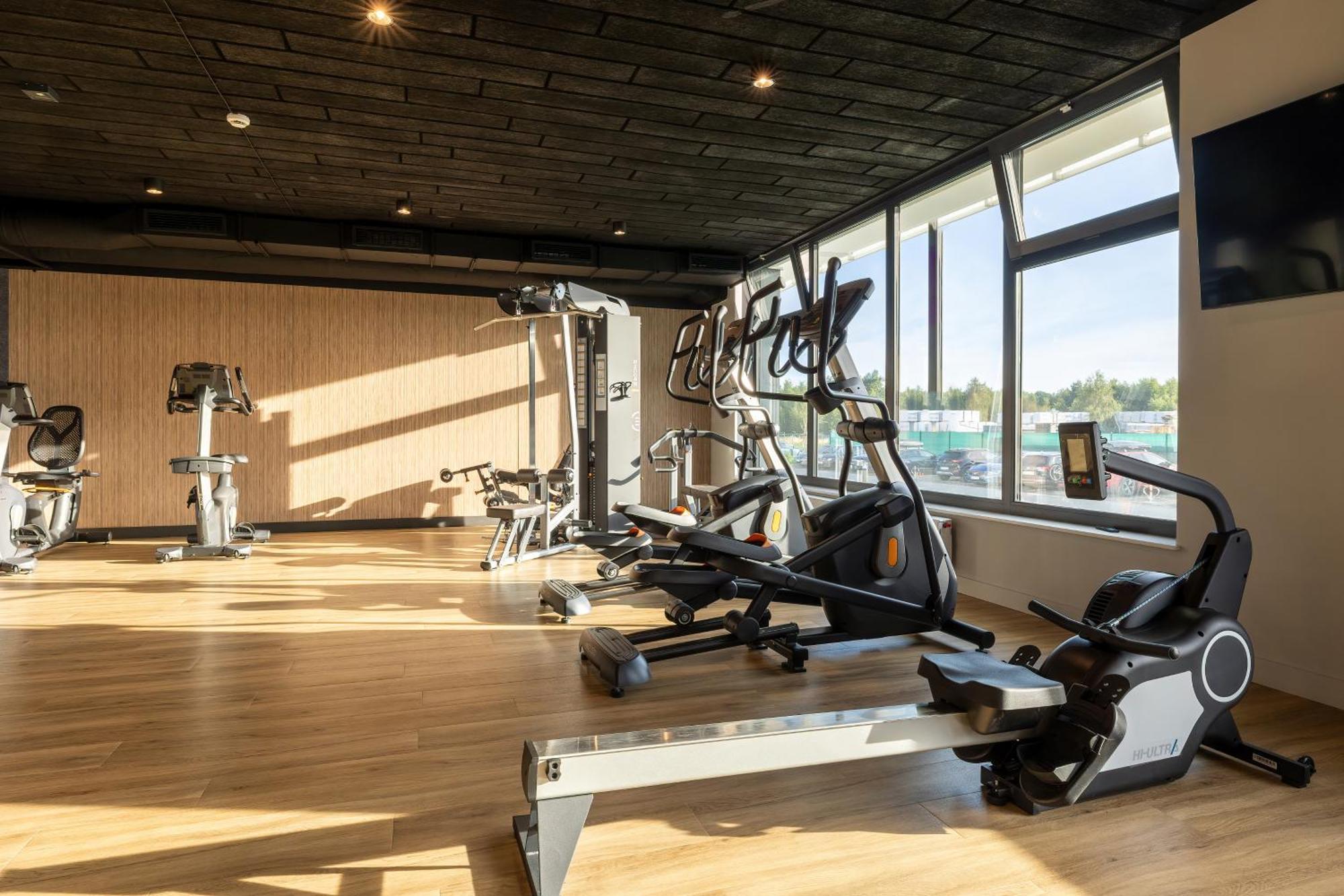 Family Apartment With Gym And Swimming Pool By Renters Prestige コウォブジェク エクステリア 写真